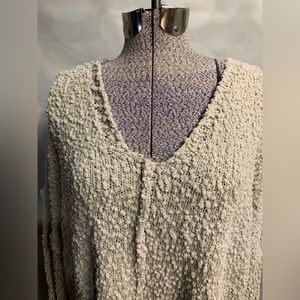 NWT‎ White Birch v-neck loose knit cream colored-sweater in 2X. Love the details